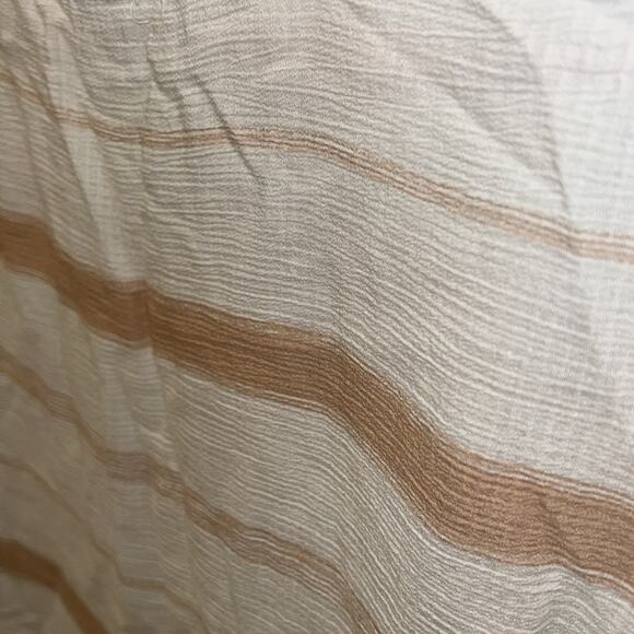 🔥🔥FIRE SALE🔥🔥 BLU PEPPER soft flowy striped summer shirt - Picture 8 of 8